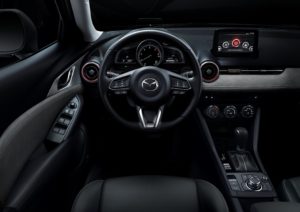 Mazda CX-3 2018 widok z wnętrza