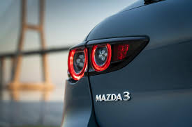 silnik Skyactiv-X, Mazda z&nbsp;rewolucyjnym silnikiem Skyactiv-X już w&nbsp;sprzedaży !